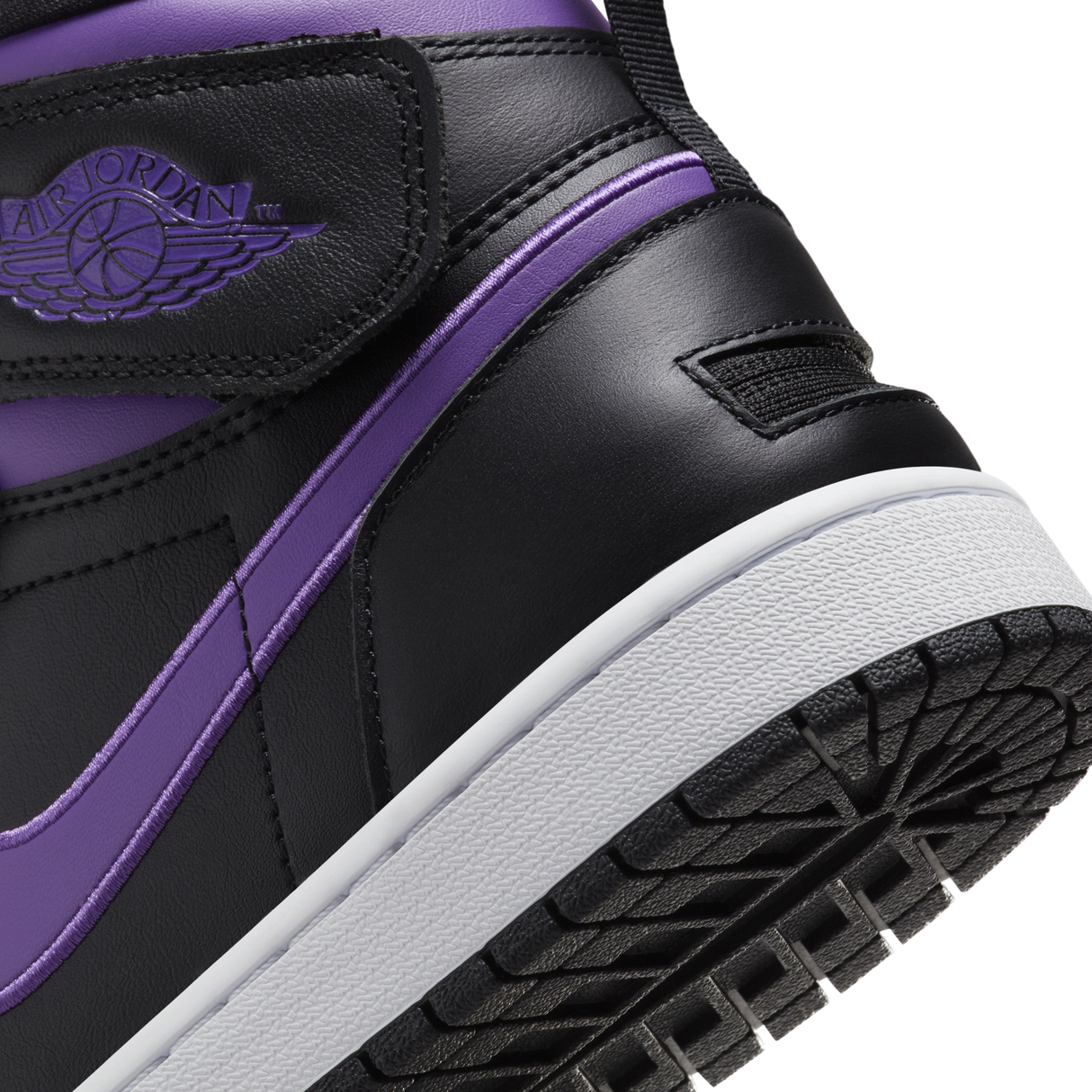 Air Jordan 1 Hi FlyEase