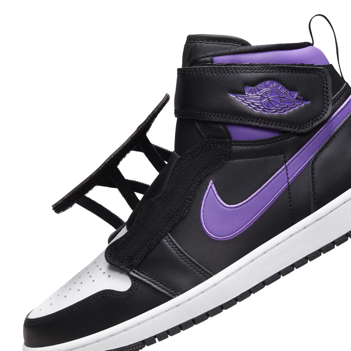 Air Jordan 1 Hi FlyEase