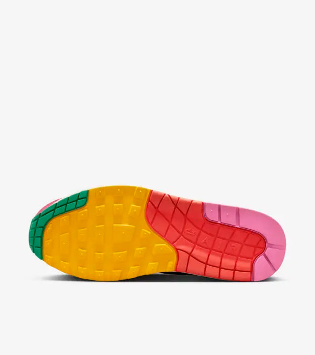 Air Max 1 x Familia Pinksicle y estadio verde