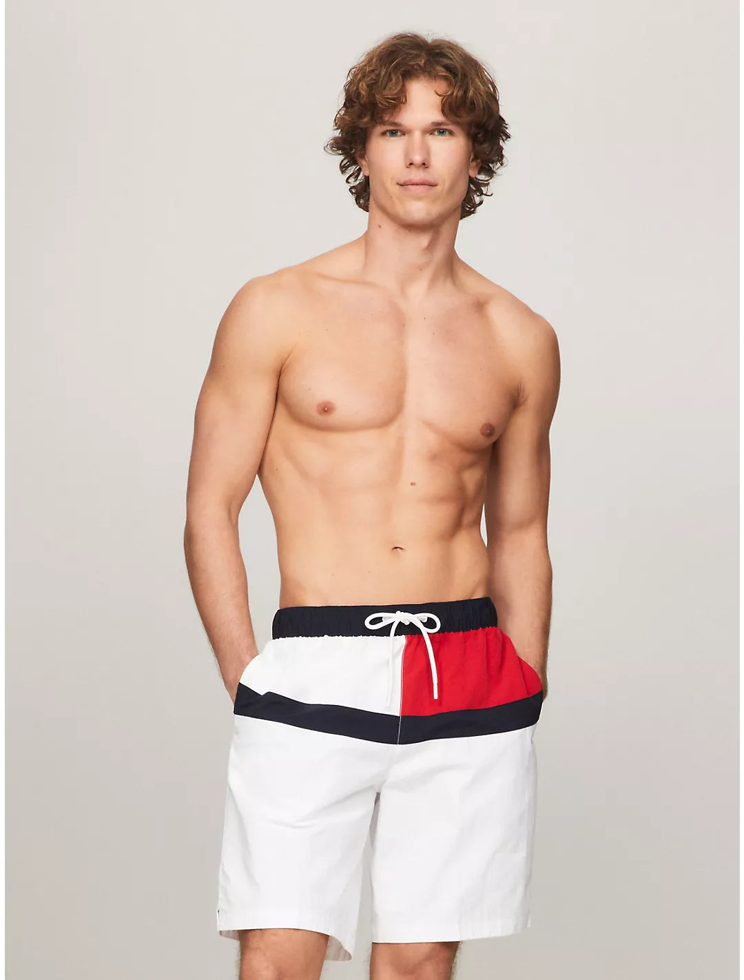 Tommy Hilfiger Pantalones cortos de natación con cordón mediano para hombre de 9¨