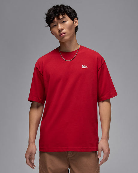 Jordan Brand Playera con parche de tenis para hombre