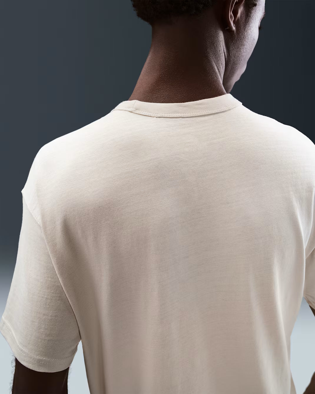 Nike Sportswear Premium Essentials Playera para hombre