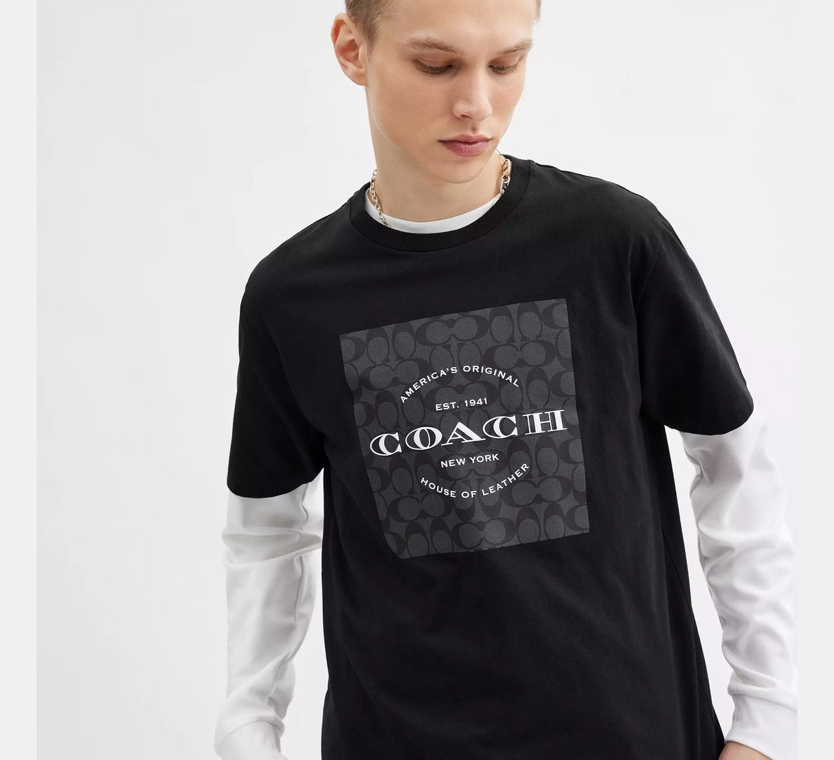 Camiseta de corte cuadrado de firma en algodón orgánico