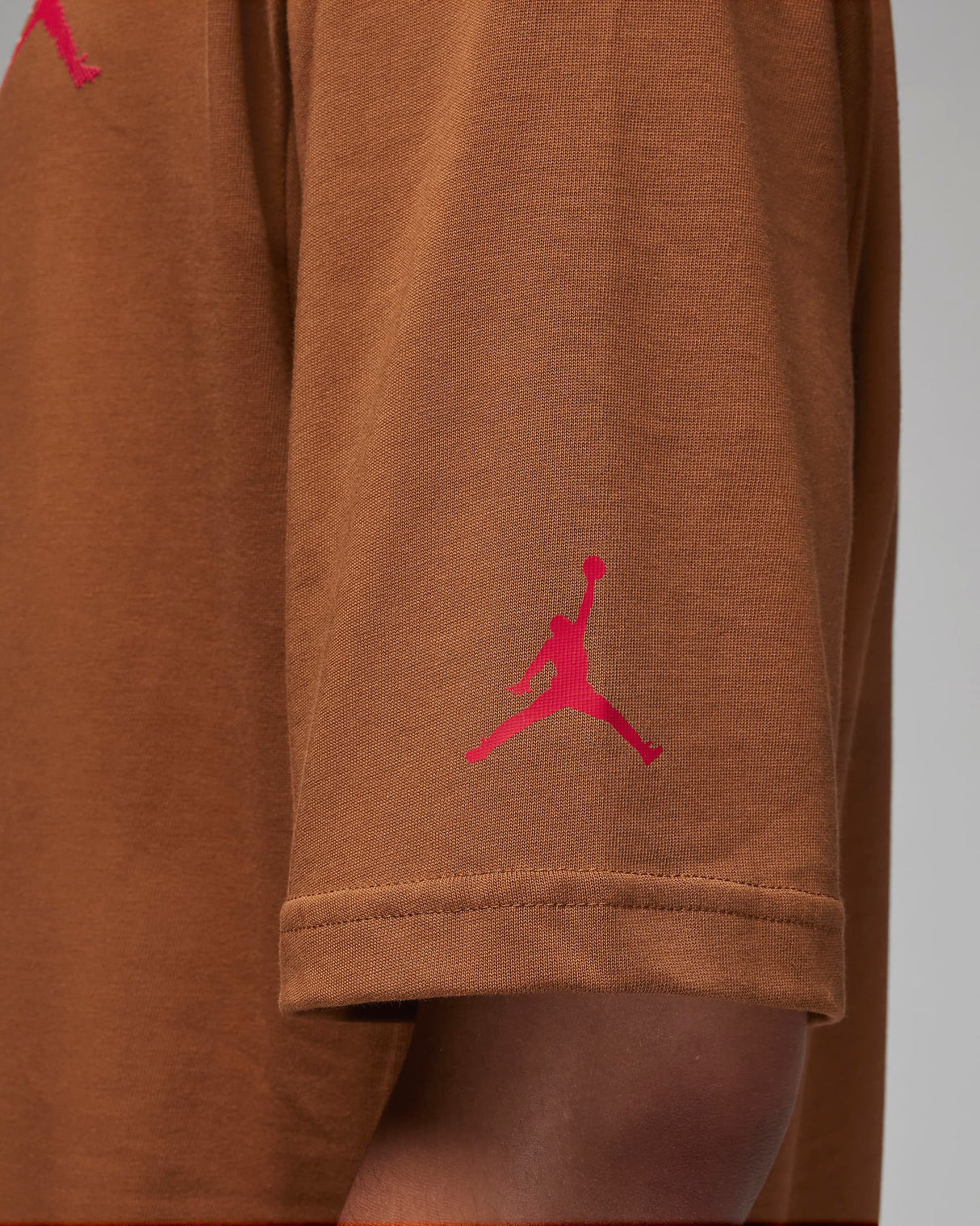 Jordan Essential Holiday