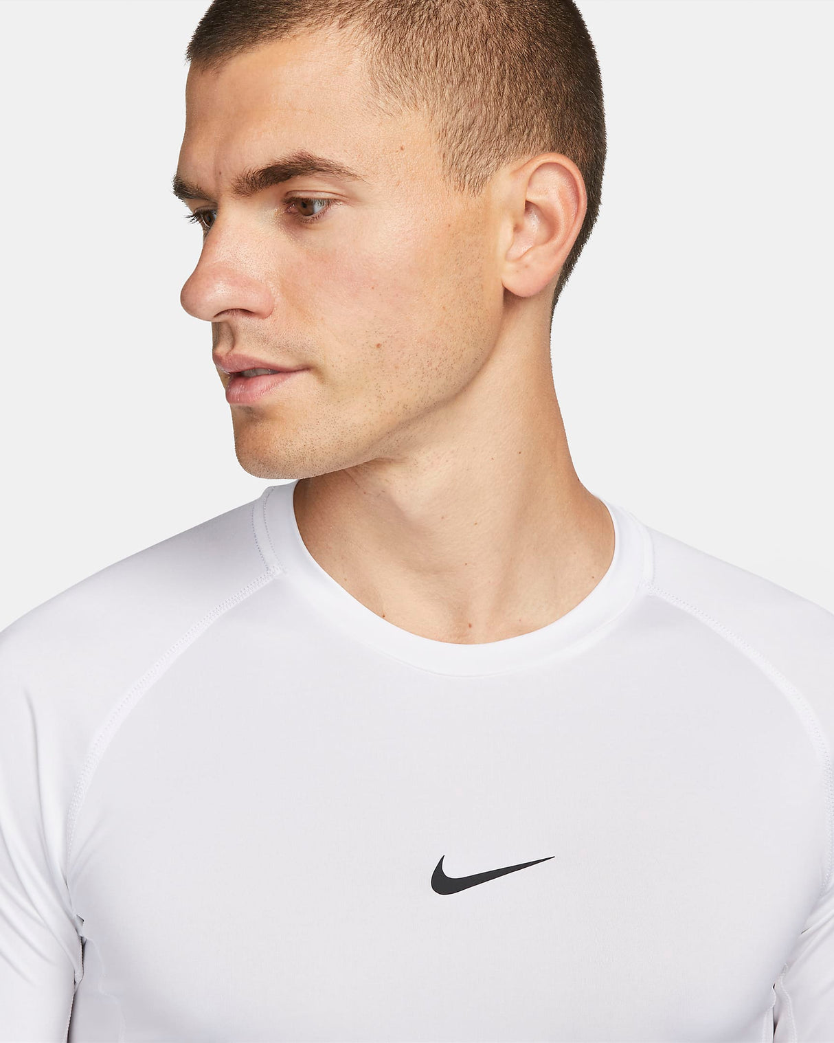 Materiales sustentables Nike Pro Playera de fitness de manga larga Dri-FIT para hombre