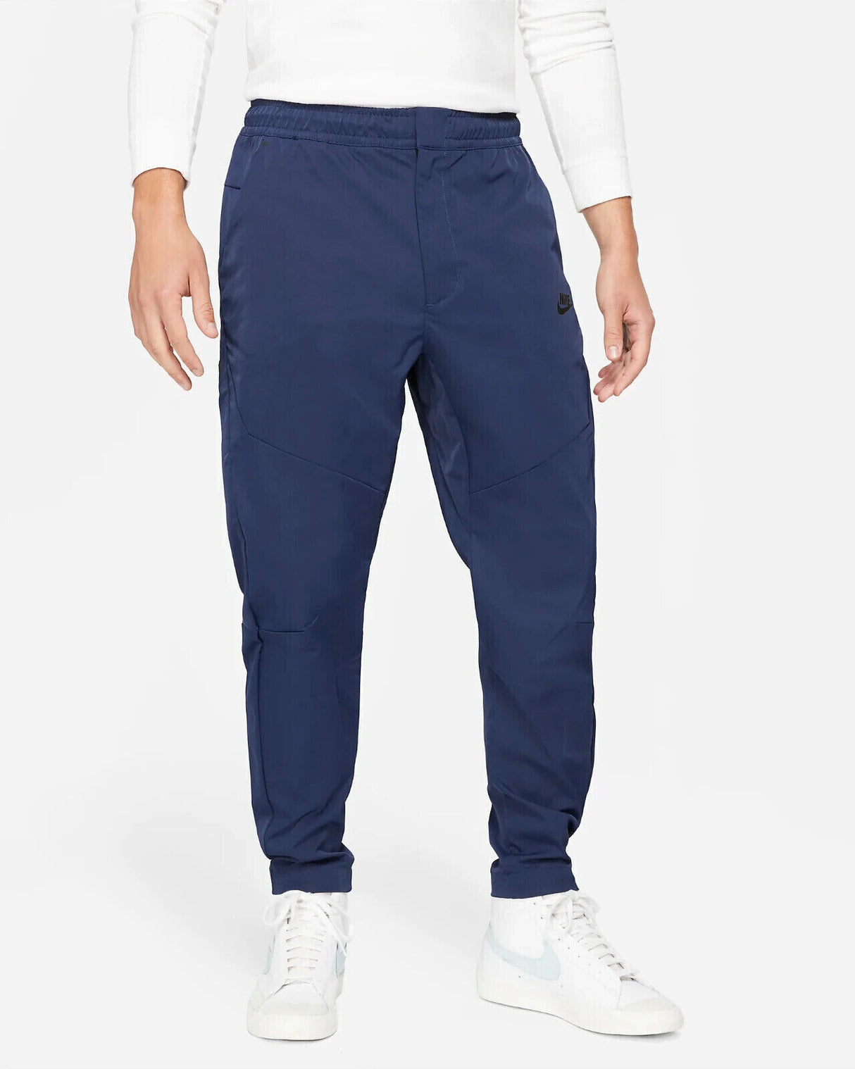 Nike Sportswear Tech Essentials Pantalones suburbanos sin forro para hombre
