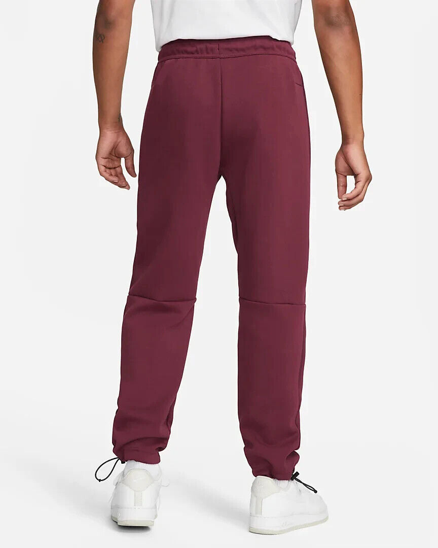 Nike Sportswear Tech