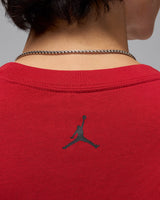 Jordan Brand Playera con parche de tenis para hombre