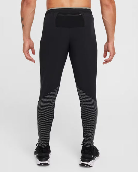 Materiales reciclados  Nike Phenom Running Division Pantalones de running Dri-FIT para hombre