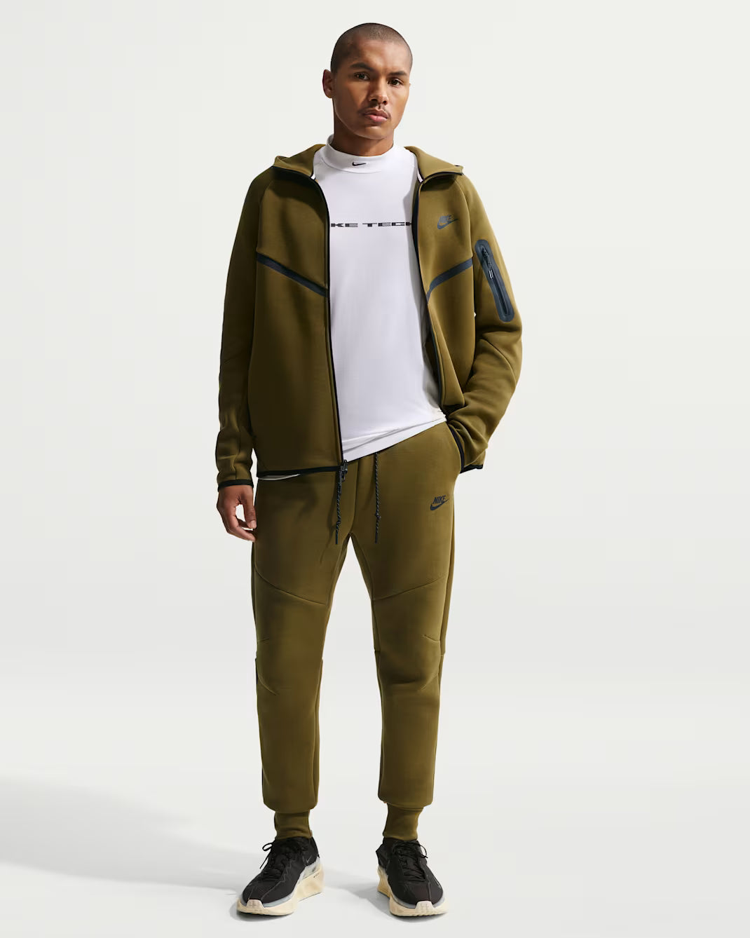 Nike Tech Joggers de tejido Fleece para hombre