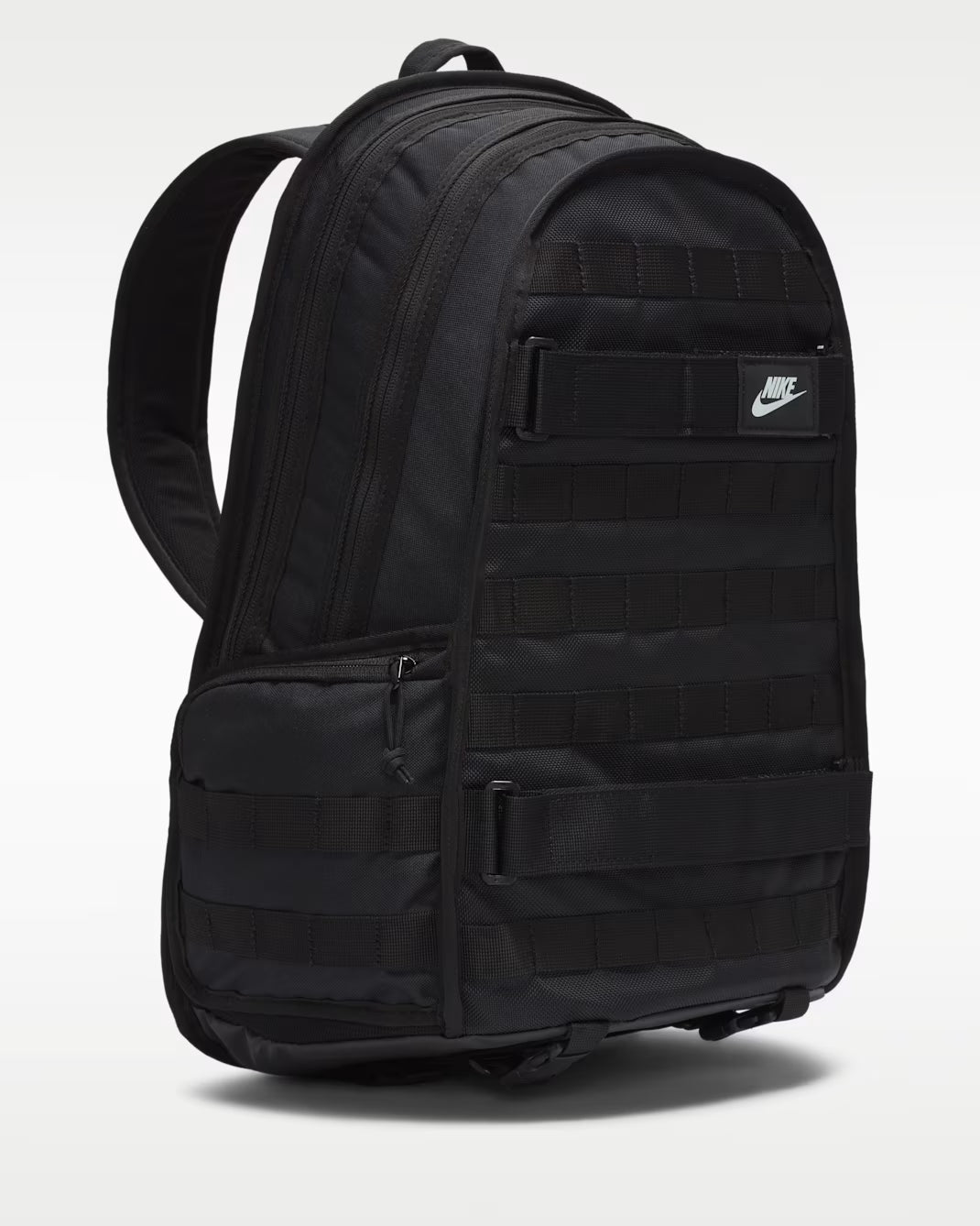 Materiales reciclados  Nike Sportswear RPM Mochila (26L)