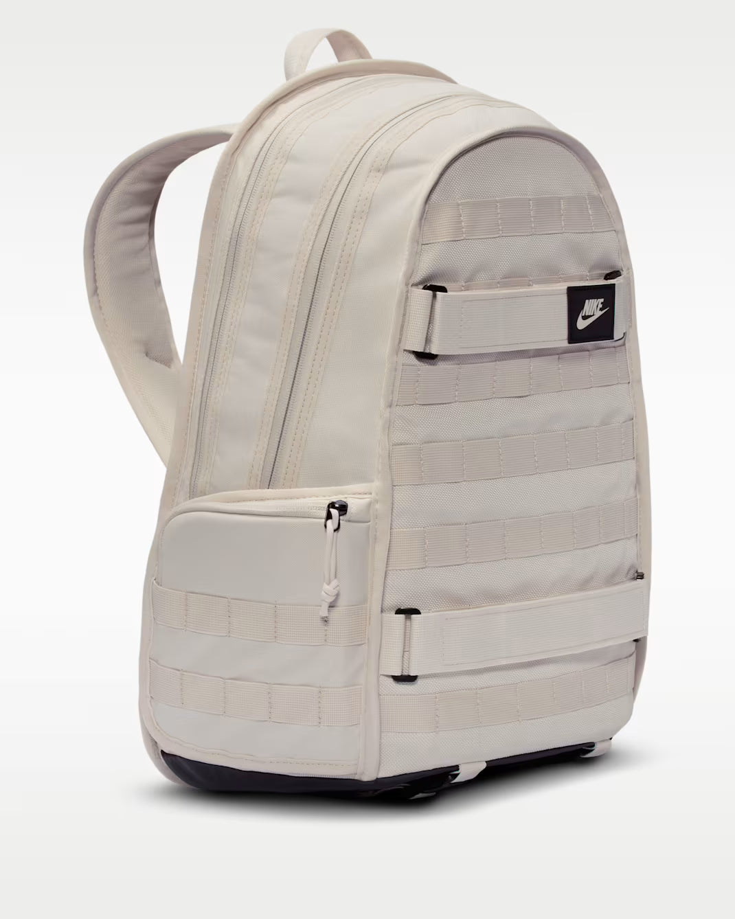 Materiales reciclados  Nike Sportswear RPM Mochila (26L)