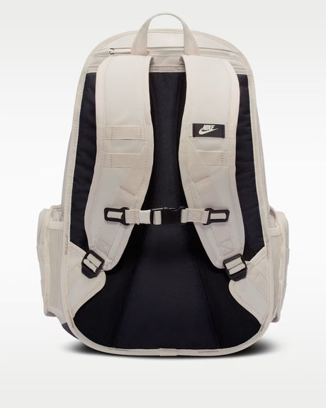 Materiales reciclados  Nike Sportswear RPM Mochila (26L)