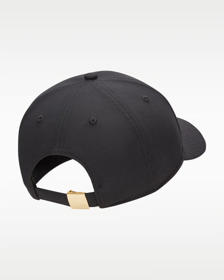Materiales reciclados  Nike Dri-FIT Club Gorra con logotipo de metal y estructura