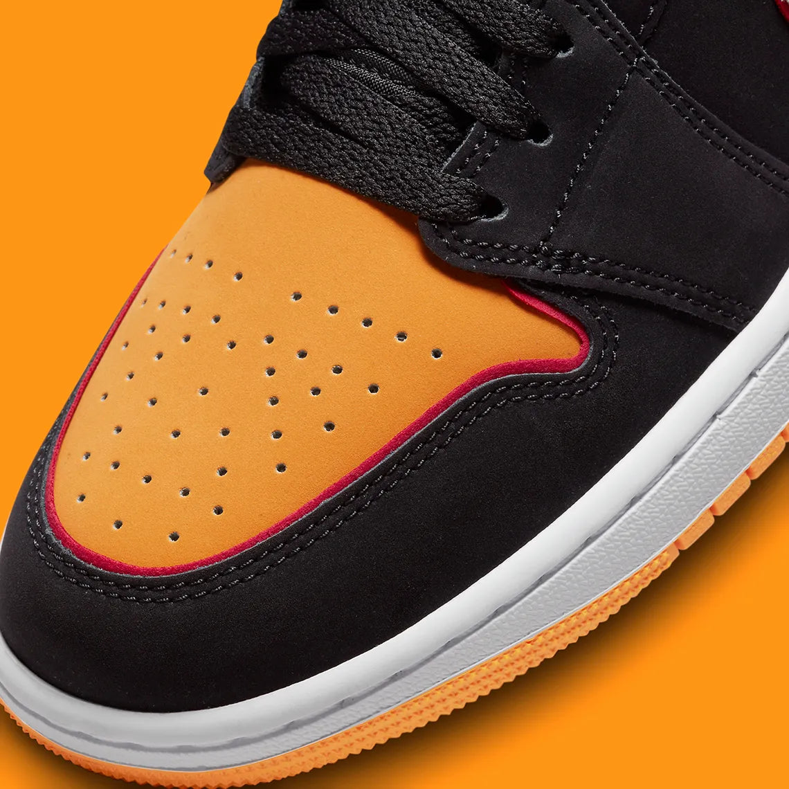 Air Jordan 1 Mid «Naranja intenso»