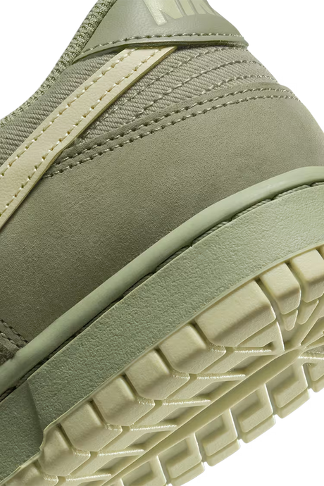 Dunk Low Aceite verde y aura de oliva
