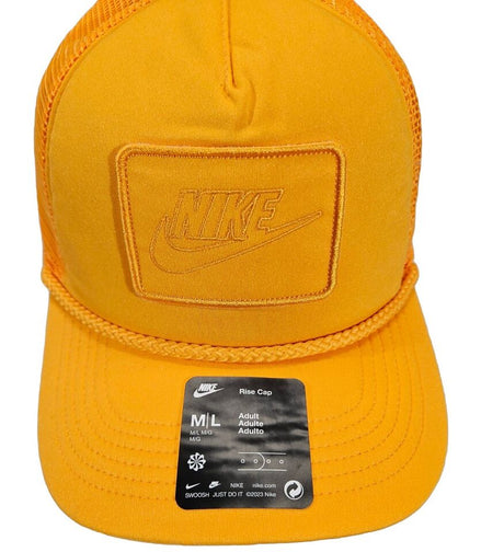 Sombrero de camionero estructurado Nike Dri-FIT Rise talla M/L naranja