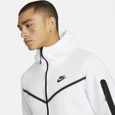 Nike SPORTSWEAR TECH FLEECE